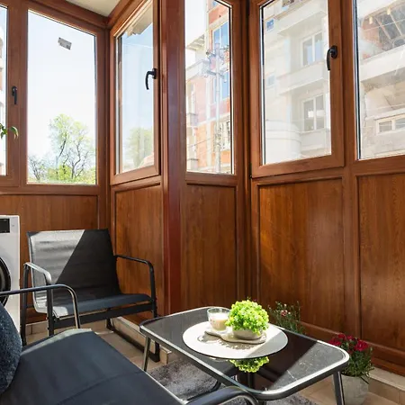 1-bed In The Heart Of The Free Parking Apartment