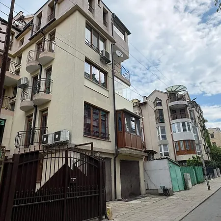 Apartment 1-bed In The Heart Of The Free Parking Burgas